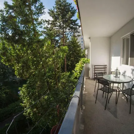 Elephants House Apartment